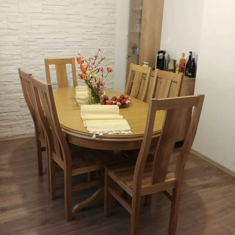 Set dining din lemn masiv — masa cu scaune elegante