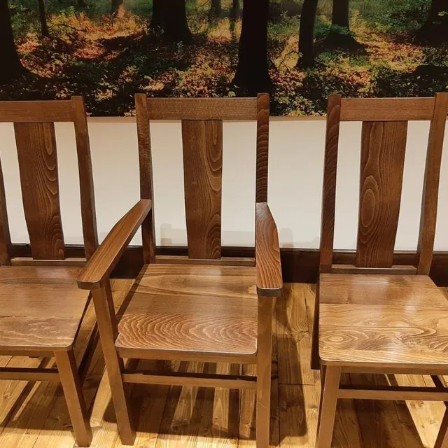 Set scaune Cristin din lemn masiv pentru living — vedere de ansamblu